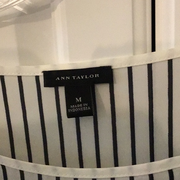 Blouse - Picture 2 of 2